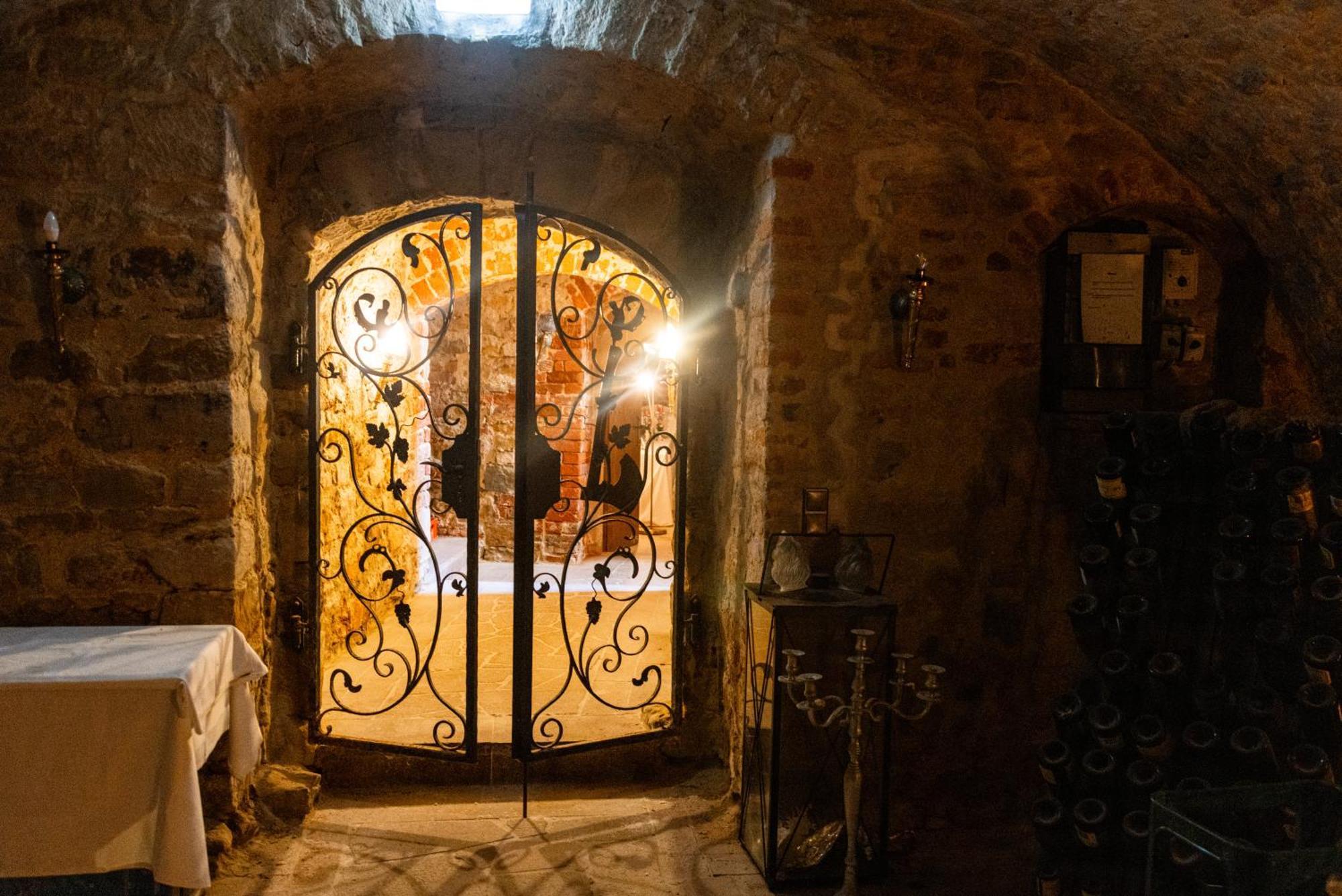 Hotel Schloss Schkopau ภายนอก รูปภาพ
