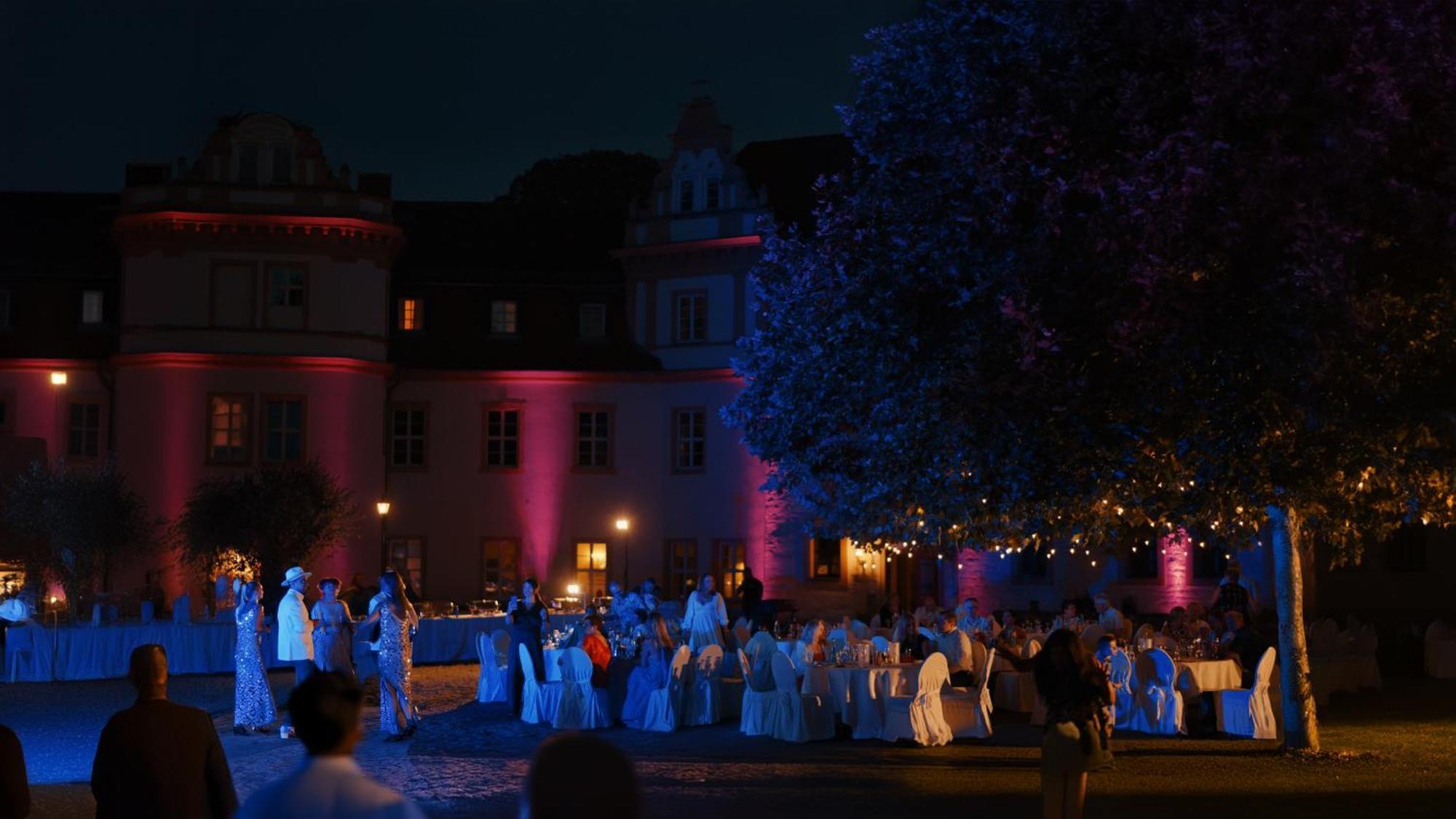 Hotel Schloss Schkopau ภายนอก รูปภาพ