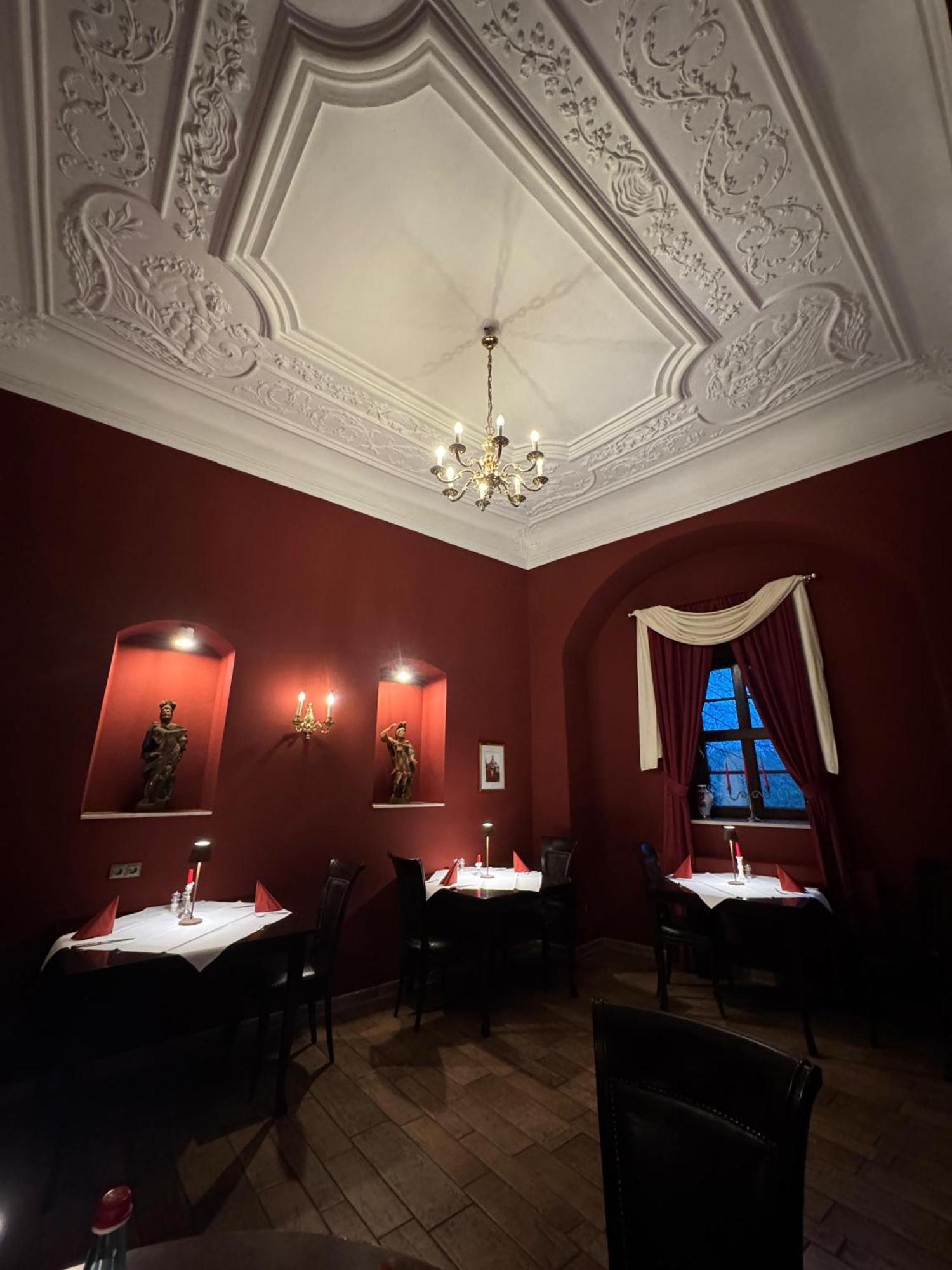 Hotel Schloss Schkopau ภายนอก รูปภาพ